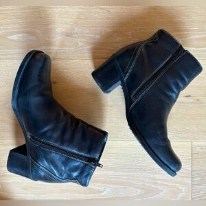 Hush Puppies heeled bootie